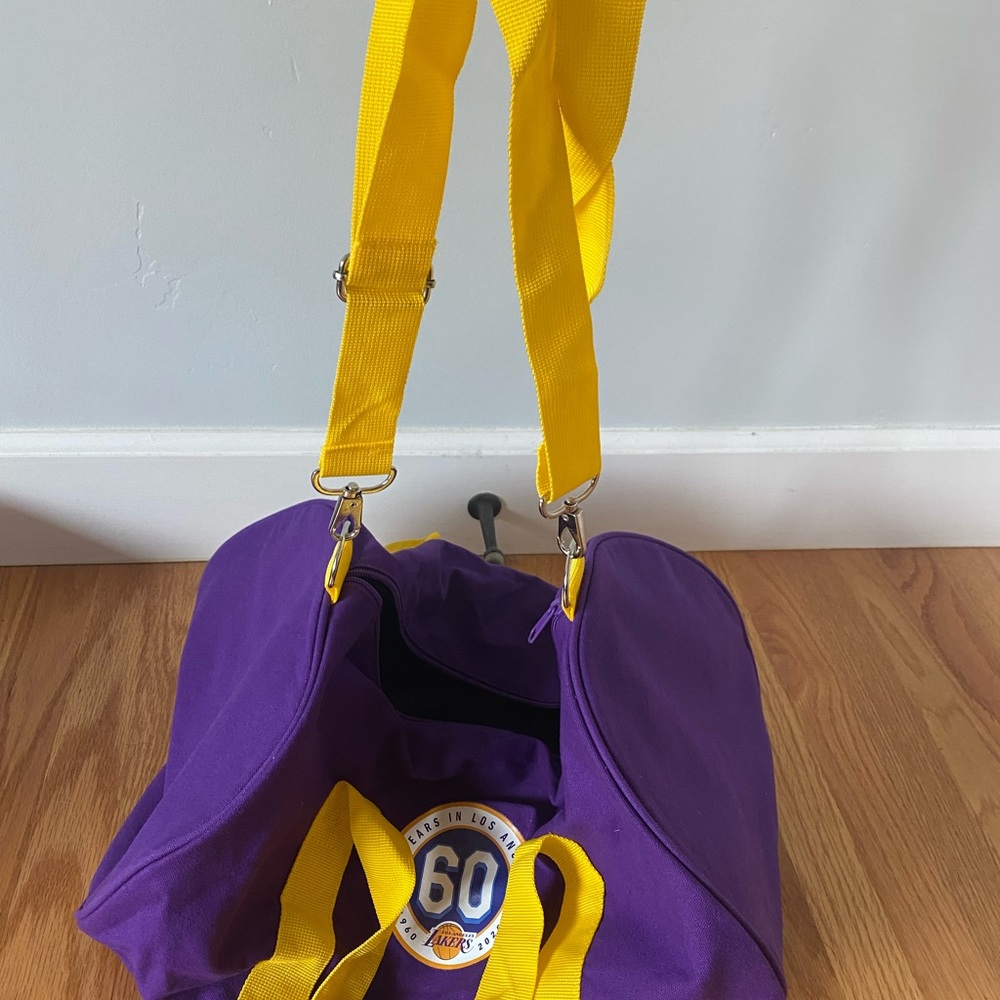 Lakers bag